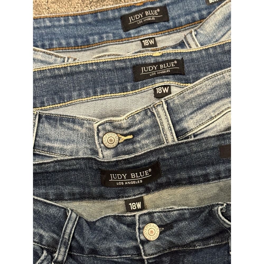 Judy Blue 18w Three Pair Of Jeans (G1)